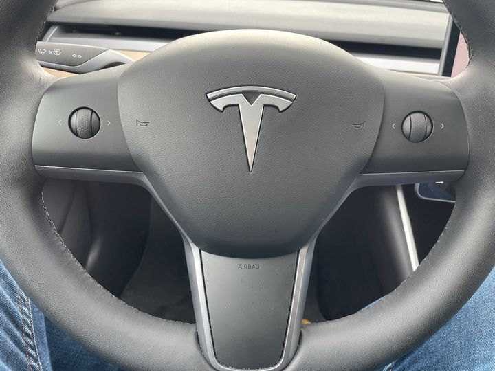 Photo 15 VIN: 5YJ3E7EA2KF465294 - TESLA MODEL 