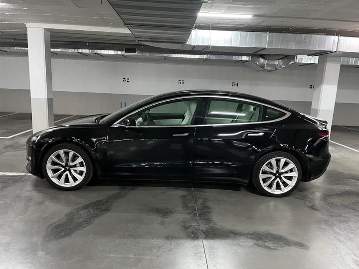 Photo 0 VIN: 5YJ3E7EA4KF380134 - TESLA MODEL 3 SALOON 