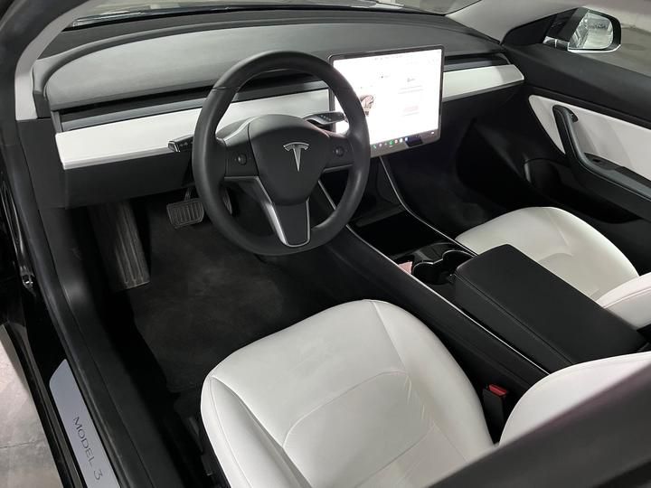 Photo 5 VIN: 5YJ3E7EA4KF380134 - TESLA MODEL 3 SALOON 