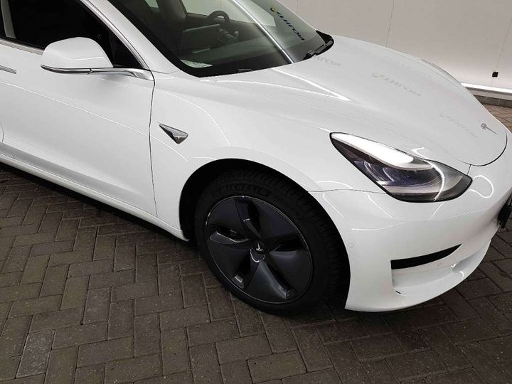 Photo 21 VIN: 5YJ3E7EA4KF470285 - TESLA MODEL 3 