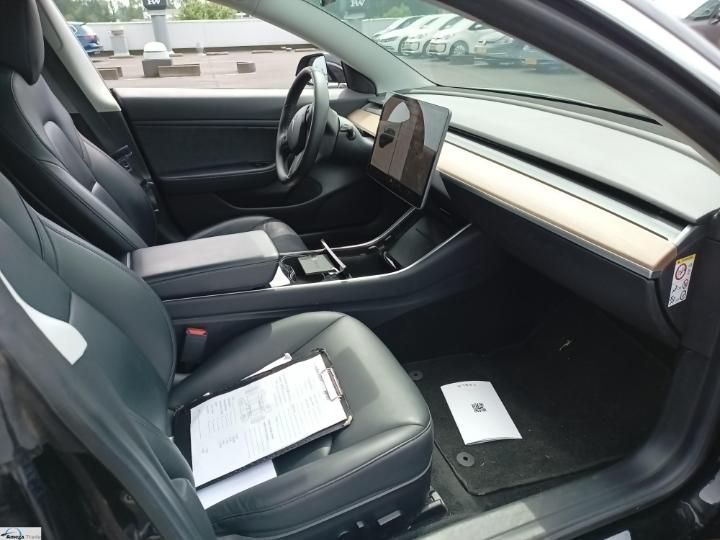 Photo 9 VIN: 5YJ3E7EA6KF371001 - TESLA MODEL 3 