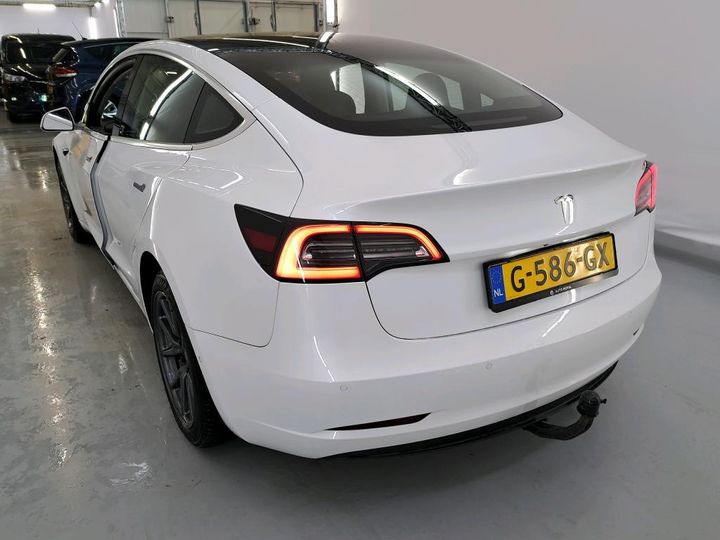 Photo 19 VIN: 5YJ3E7EA6KF489193 - TESLA MODEL 