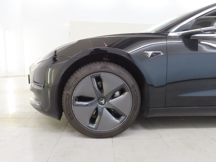 Photo 18 VIN: 5YJ3E7EA8KF379665 - TESLA MODEL 3 