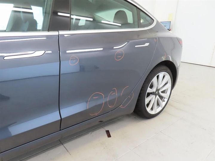 Photo 20 VIN: 5YJ3E7EA9KF378184 - TESLA MODEL 3 