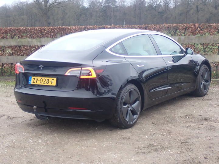 Photo 2 VIN: 5YJ3E7EA9KF379920 - TESLA MODEL 3 SALOON 