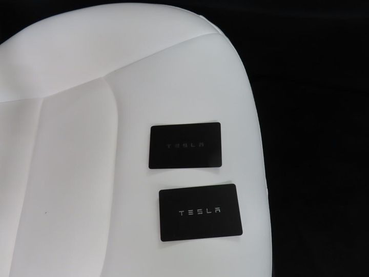 Photo 8 VIN: 5YJ3E7EB0KF203119 - TESLA MODEL 3 