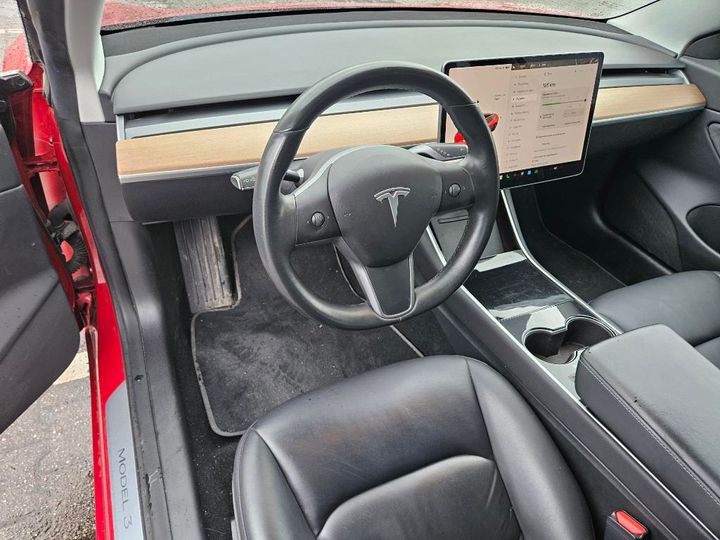 Photo 6 VIN: 5YJ3E7EB0KF219529 - TESLA MODEL 