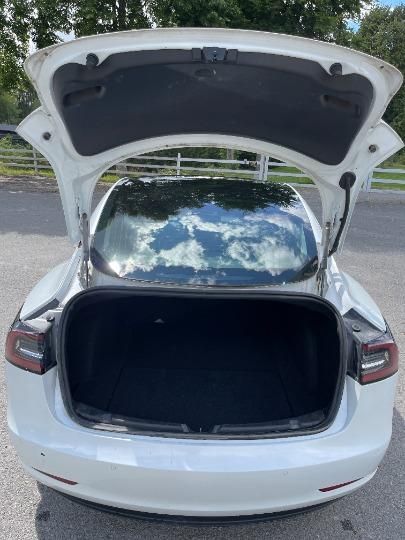 Photo 11 VIN: 5YJ3E7EB0KF229834 - TESLA MODEL 3 