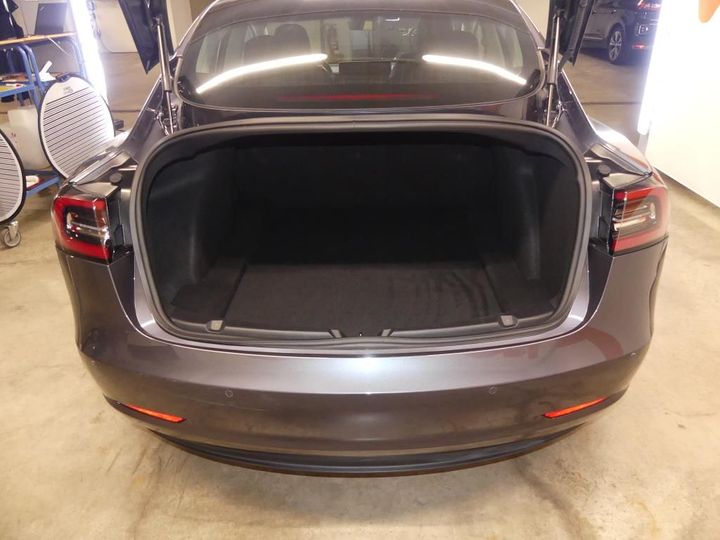 Photo 23 VIN: 5YJ3E7EB0KF242504 - TESLA MODEL 3 