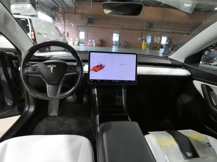 Photo 8 VIN: 5YJ3E7EB1KF206675 - TESLA MODEL 3 