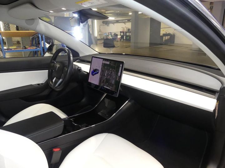 Photo 4 VIN: 5YJ3E7EB1KF218227 - TESLA MODEL 3 