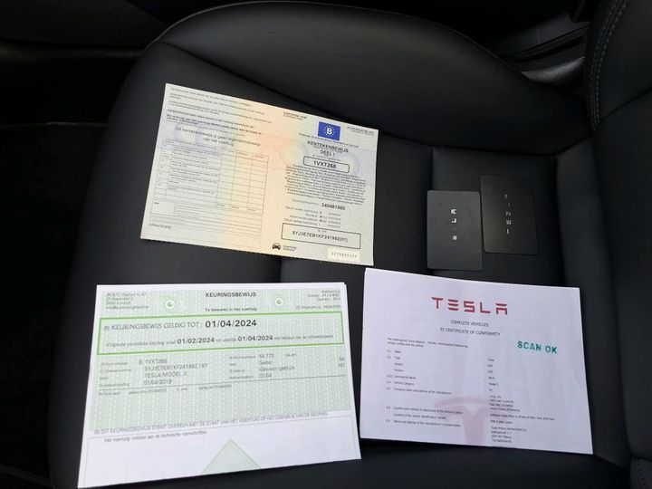 Photo 4 VIN: 5YJ3E7EB1KF241992 - TESLA 3 