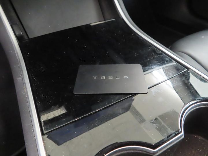 Photo 11 VIN: 5YJ3E7EB1KF333152 - TESLA MODEL 3 