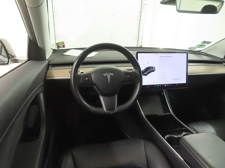 Photo 2 VIN: 5YJ3E7EB1KF333152 - TESLA MODEL 3 