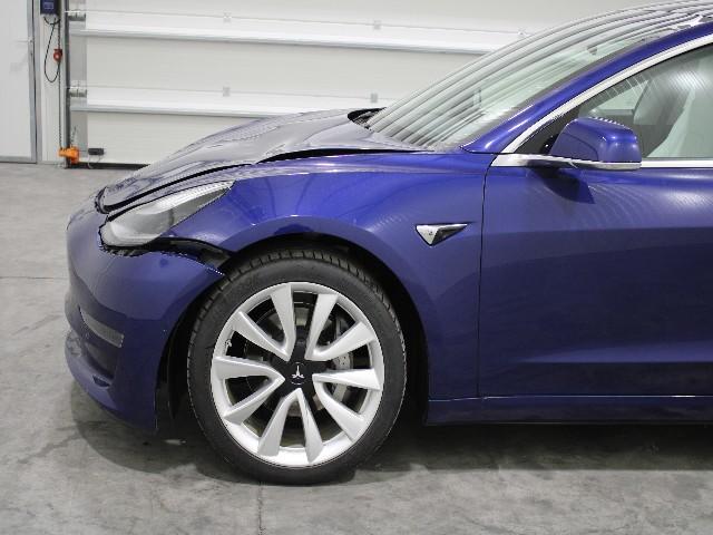 Photo 7 VIN: 5YJ3E7EB1KF336097 - TESLA MODEL 3 SALOON 