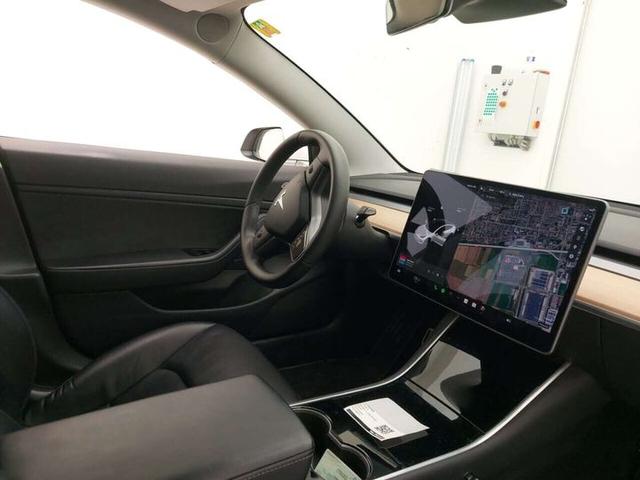 Photo 2 VIN: 5YJ3E7EB1LF562500 - TESLA MODEL 