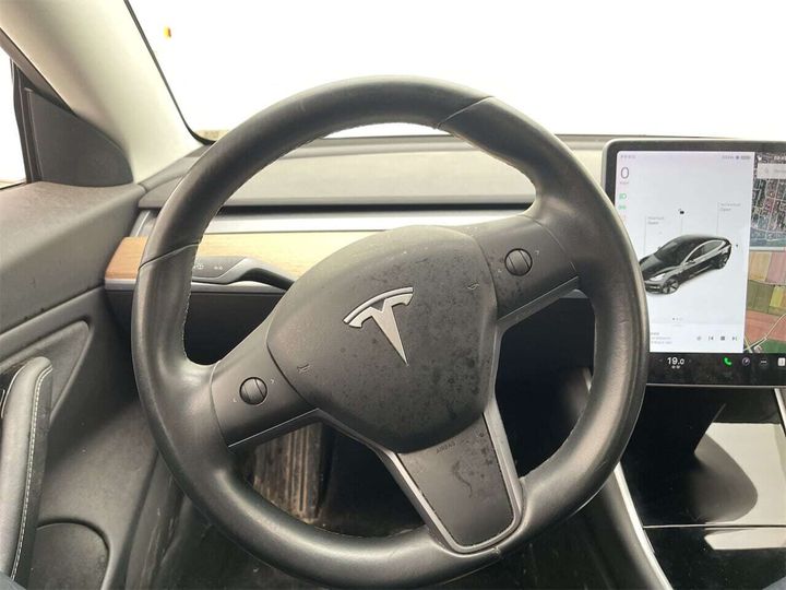 Photo 21 VIN: 5YJ3E7EB2KF214591 - TESLA MODEL 3 