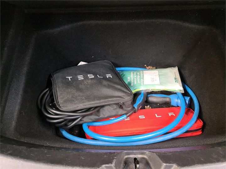 Photo 11 VIN: 5YJ3E7EB2KF224747 - TESLA 3 