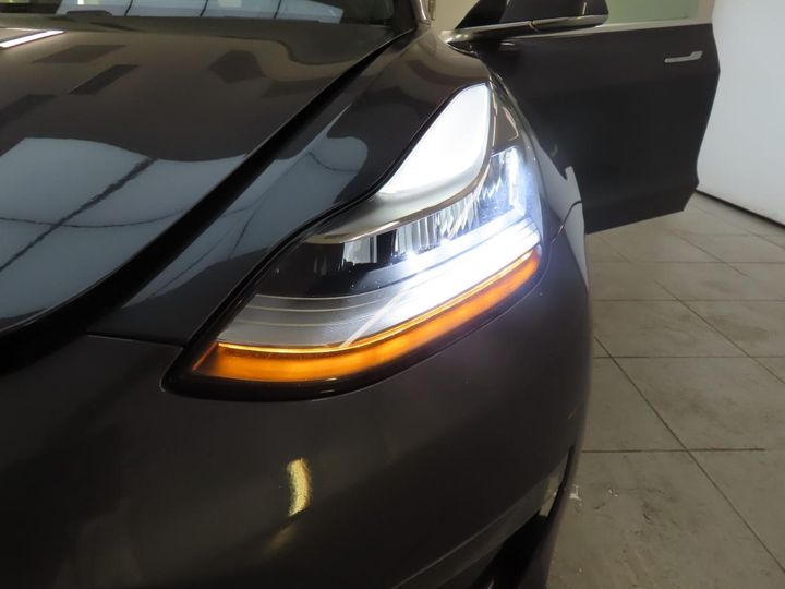 Photo 14 VIN: 5YJ3E7EB2KF242052 - TESLA MODEL 3 