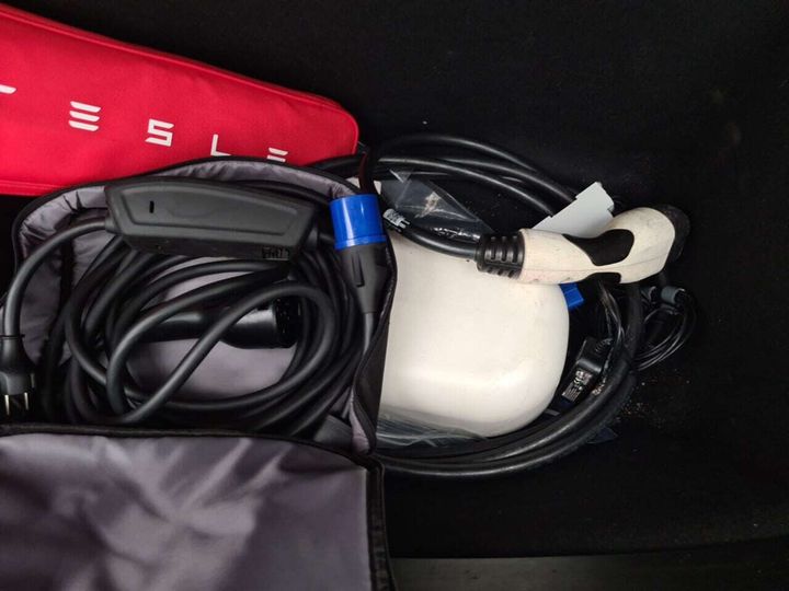 Photo 28 VIN: 5YJ3E7EB2KF264004 - TESLA MODEL 