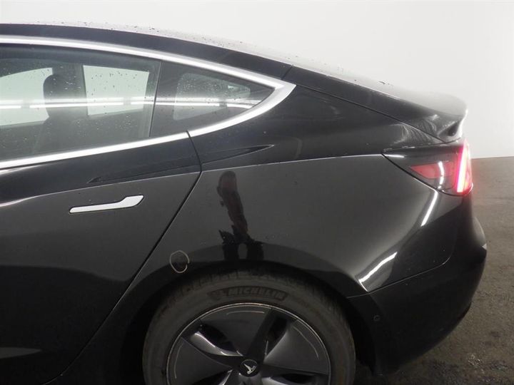 Photo 28 VIN: 5YJ3E7EB2KF333127 - TESLA MODEL 3 