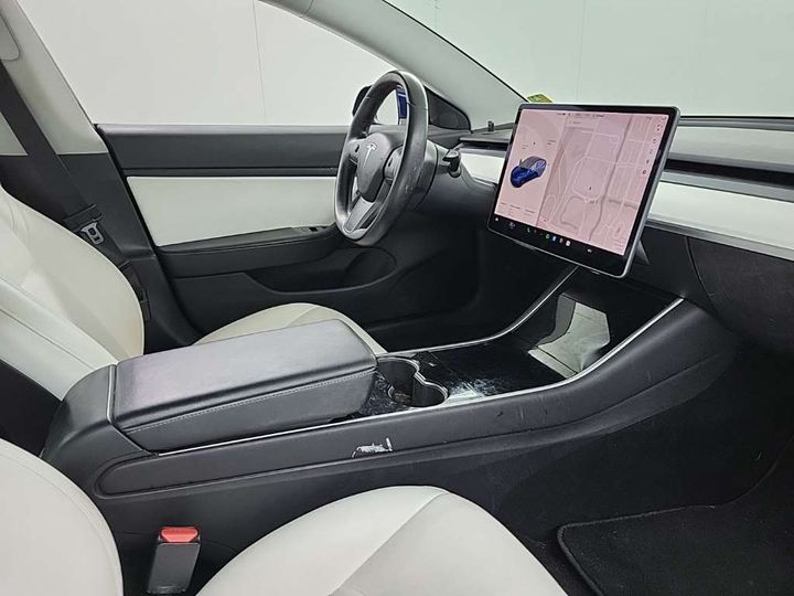 Photo 5 VIN: 5YJ3E7EB3KF203096 - TESLA MODEL 3 