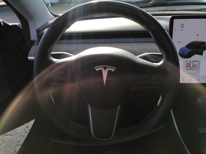 Photo 25 VIN: 5YJ3E7EB3KF236003 - TESLA MODEL 