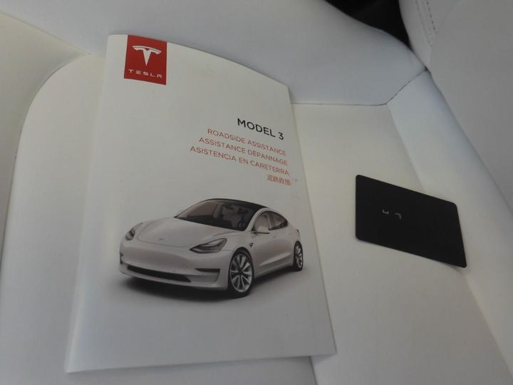 Photo 18 VIN: 5YJ3E7EB3KF498930 - TESLA MODEL 3 