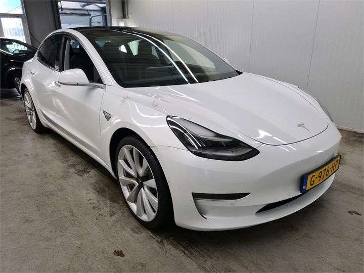 Photo 2 VIN: 5YJ3E7EB3KF516889 - TESLA 3 