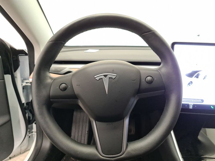 Photo 11 VIN: 5YJ3E7EB3KF532705 - TESLA MODEL 