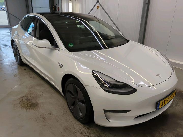 Photo 24 VIN: 5YJ3E7EB5KF229909 - TESLA 3 