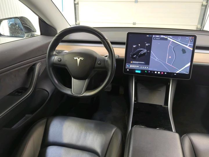 Photo 5 VIN: 5YJ3E7EB5KF243325 - TESLA 3 