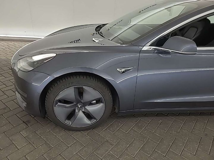 Photo 27 VIN: 5YJ3E7EB5KF447722 - TESLA MODEL 3 