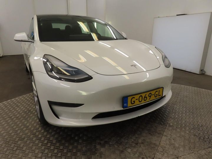 Photo 33 VIN: 5YJ3E7EB6KF465775 - TESLA MODEL 3 