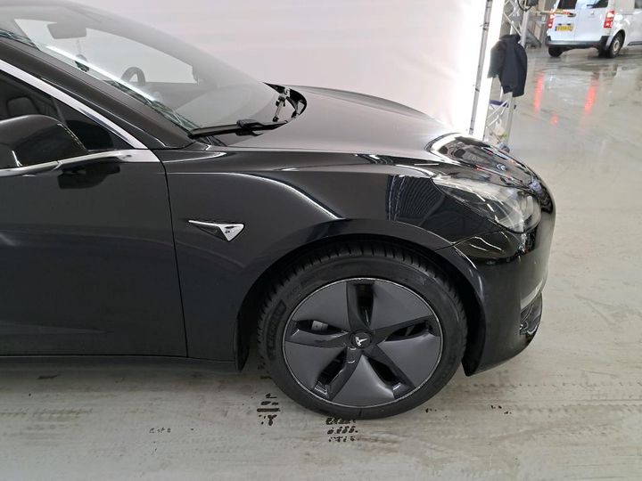 Photo 14 VIN: 5YJ3E7EB7KF242404 - TESLA MODEL 