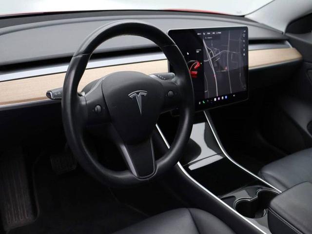 Photo 17 VIN: 5YJ3E7EB7KF242533 - TESLA MODEL 3 