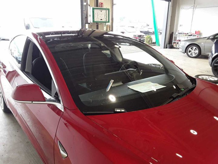 Photo 22 VIN: 5YJ3E7EB7KF247764 - TESLA MODEL 3 