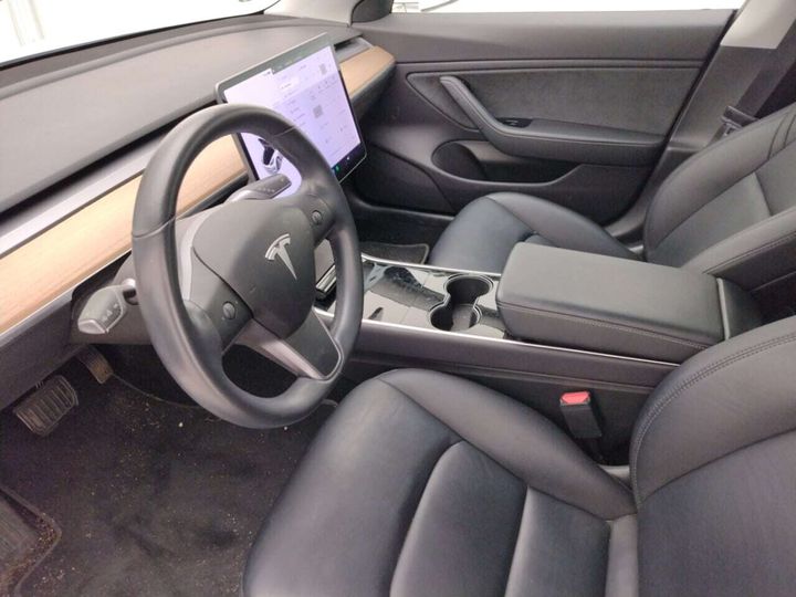 Photo 18 VIN: 5YJ3E7EB7KF262149 - TESLA MODEL 