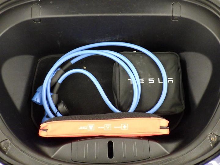 Photo 8 VIN: 5YJ3E7EB7KF320177 - TESLA MODEL 3 