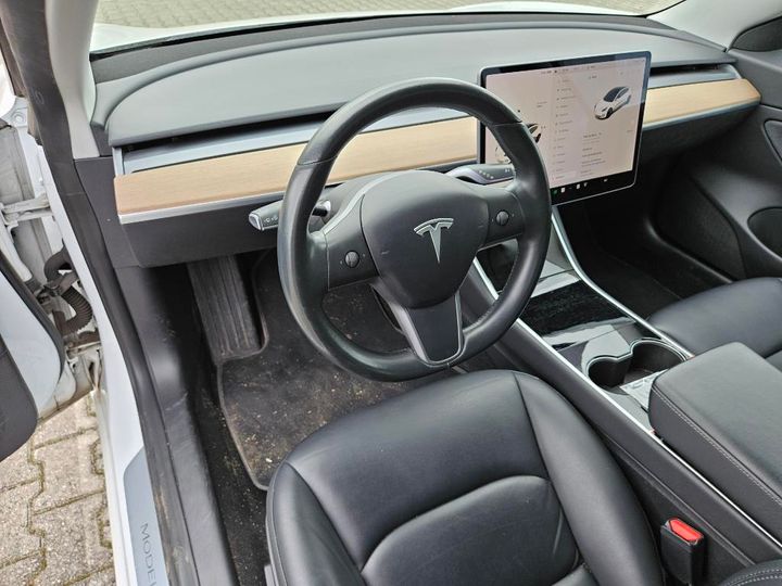 Photo 6 VIN: 5YJ3E7EB8KF201604 - TESLA MODEL 