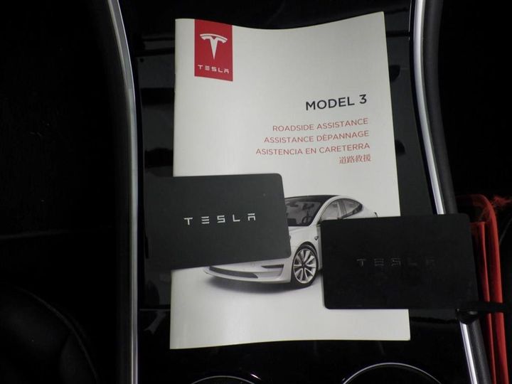 Photo 13 VIN: 5YJ3E7EB8KF364124 - TESLA MODEL 3 