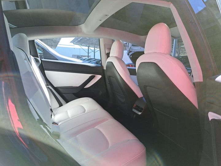 Photo 10 VIN: 5YJ3E7EB8MF826345 - TESLA MODEL 3 