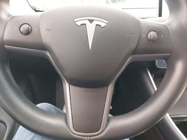 Photo 15 VIN: 5YJ3E7EB9KF224633 - TESLA MODEL 