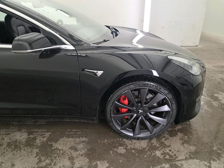 Photo 16 VIN: 5YJ3E7EB9KF501037 - TESLA MODEL 