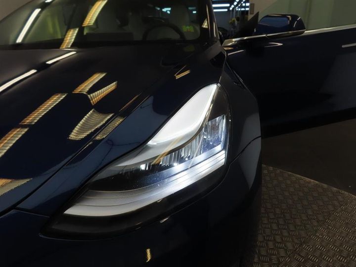 Photo 14 VIN: 5YJ3E7EBXKF335739 - TESLA MODEL 3 