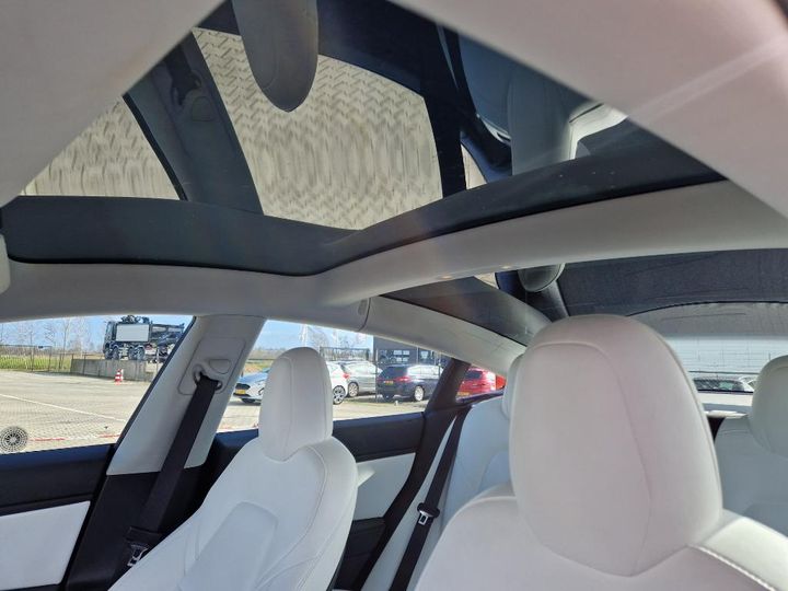 Photo 12 VIN: 5YJ3E7EBXKF342285 - TESLA MODEL 