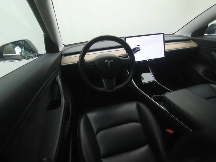 Photo 17 VIN: 5YJ3E7EBXKF357109 - TESLA MODEL 3 