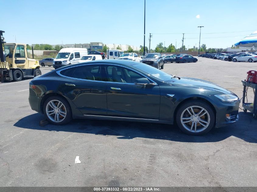 Photo 12 VIN: 5YJSA1AC1DFP11203 - TESLA MODEL S 