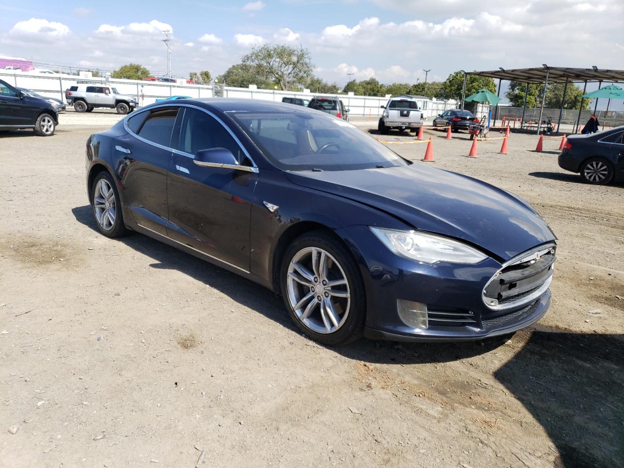 Photo 3 VIN: 5YJSA1AC5DFP10717 - TESLA MODEL S 