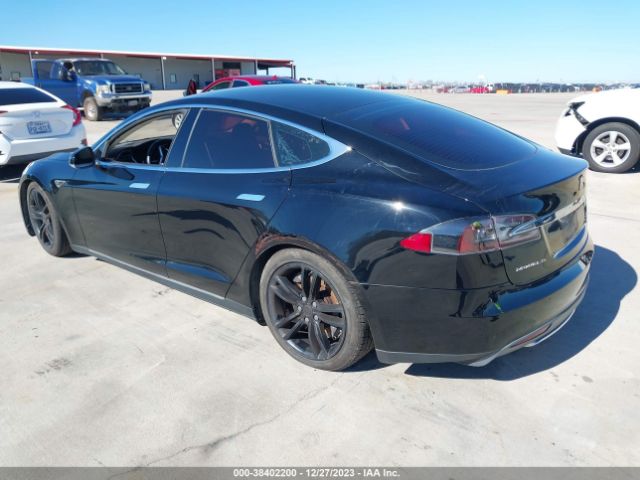 Photo 2 VIN: 5YJSA1CG1DFP15512 - TESLA MODEL S 